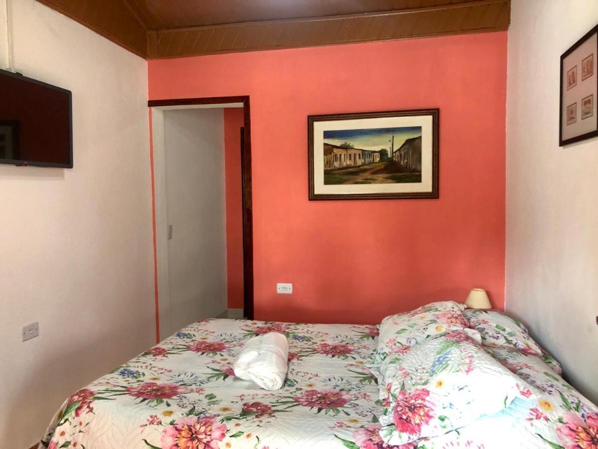 Guest house Chacara Papagaios *