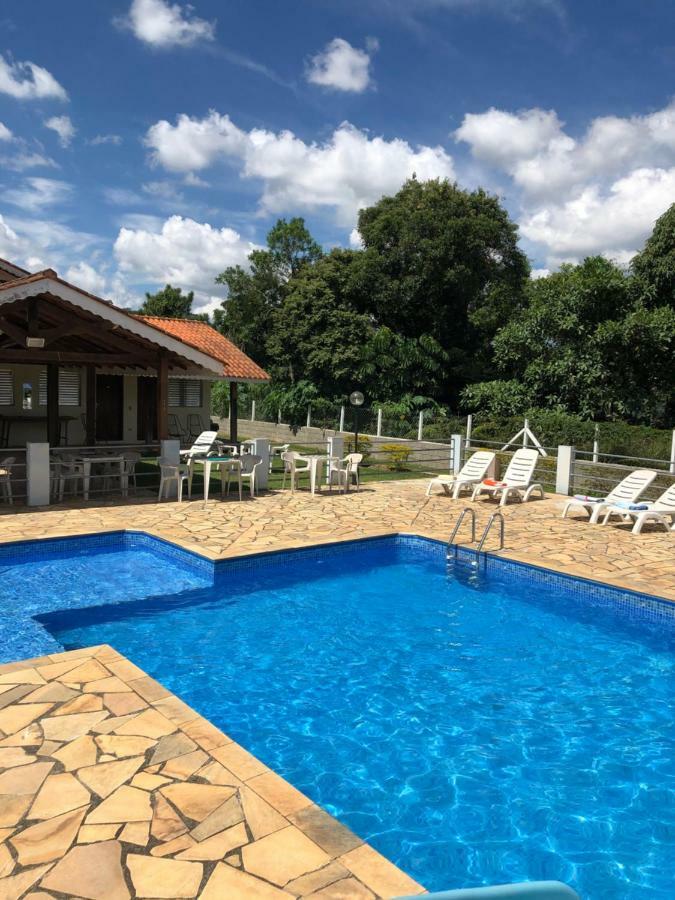 Guest house Chacara Papagaios Mairipora